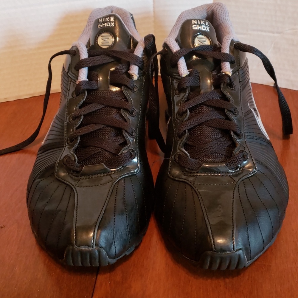 Nike Shox Mediallion Women's Running Shoes